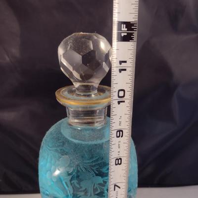 Clear Glass/Crystal Decanter with Stopper- Approx 12" Tall