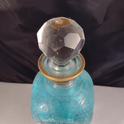 Clear Glass/Crystal Decanter with Stopper- Approx 12" Tall