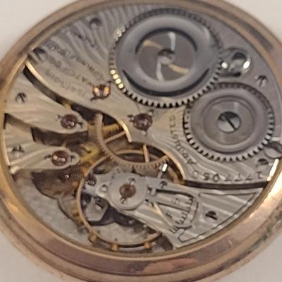 Illinois Watch Co. Solid Gold Case Pocket Watch- 17 Jewels