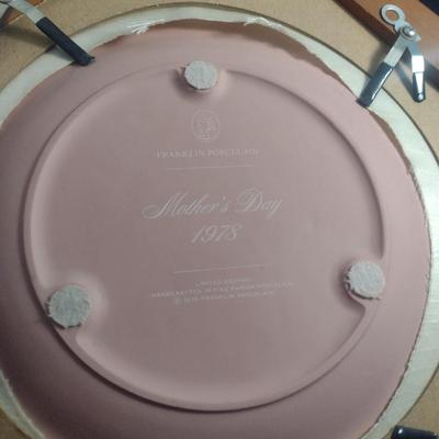Framed Vintage Mother's Day Plate by Deborah Bell