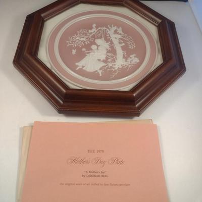 Framed Vintage Mother's Day Plate by Deborah Bell
