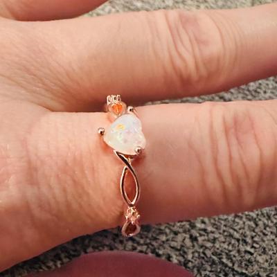 Sweet Heart Shaped Fashion Ring