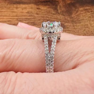 Elegant Silver 2 CTW Ring