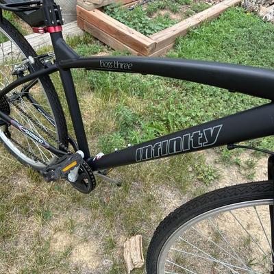 NICE SCHWINN INFINITY 7 SPEED MOUNTAIN BIKE