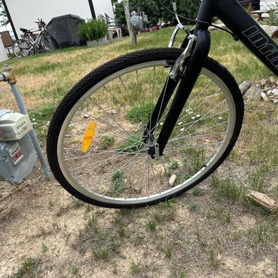 NICE SCHWINN INFINITY 7 SPEED MOUNTAIN BIKE