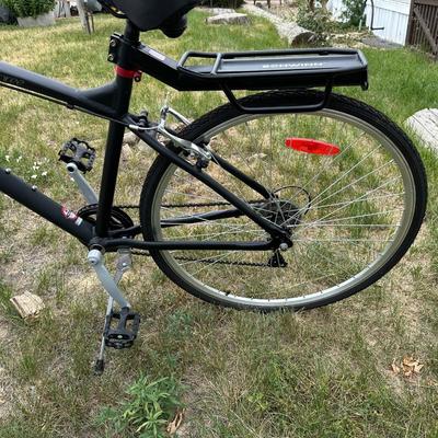 NICE SCHWINN INFINITY 7 SPEED MOUNTAIN BIKE