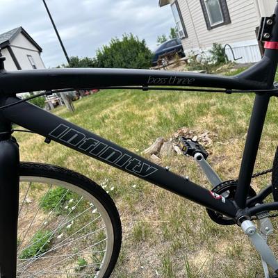 NICE SCHWINN INFINITY 7 SPEED MOUNTAIN BIKE