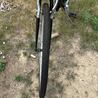 NICE SCHWINN INFINITY 7 SPEED MOUNTAIN BIKE