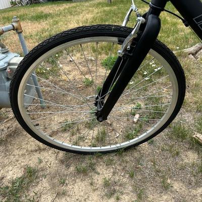 NICE SCHWINN INFINITY 7 SPEED MOUNTAIN BIKE