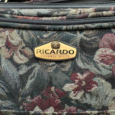 RICARDO 2 WHEEL SUITCASE WITH MATCHING TOILETRY BAG PLUS A SECOND 2 WHEEL SUITCASE
