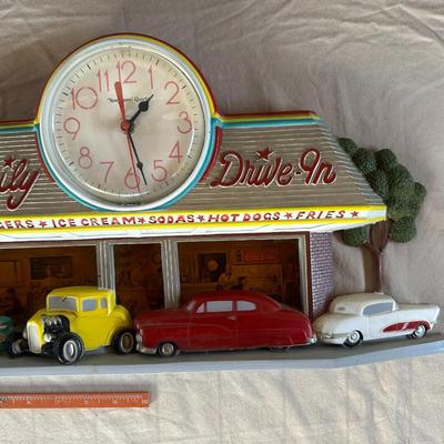 Vintage New Haven Quartz - Coca Cola Family Drive In Wall Clock 1950s