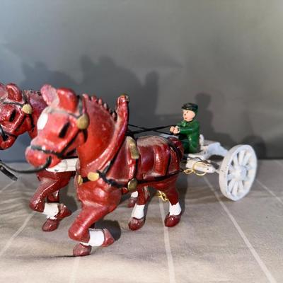 Die Cast Iron - Horseman & Carriage