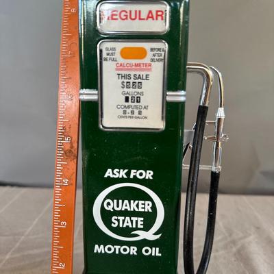 Quaker State Model Gas Pump