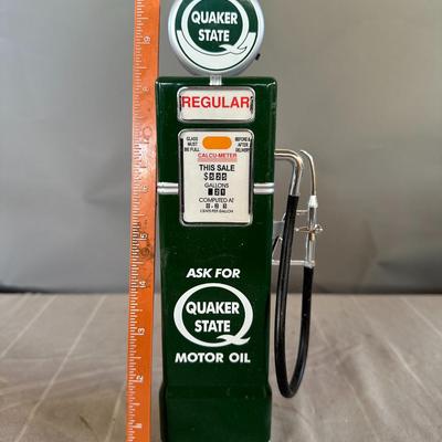Quaker State Model Gas Pump