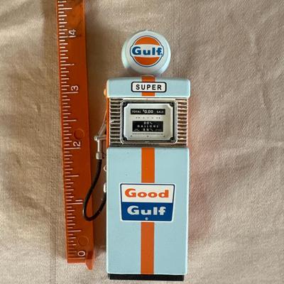 Greenlight - Gulf Oil Model Gas Pump