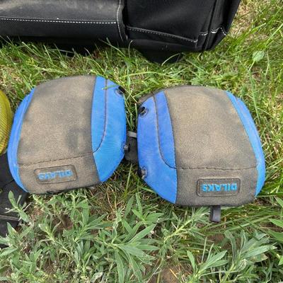 HUSKY TOOL BAG ON WHEELS W/HANDLE, RATCHET STRAPS AND KNEE PADS