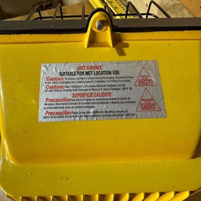 HALOGEN LAMP, 4 FT LEVEL AND A CLAMP