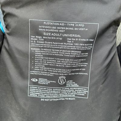 SKI TECH LIFE JACKETS UNIVERSAL FIT ADULT SIZE