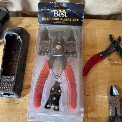 A VARIETY OF HAND TOOLS
