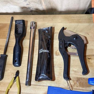 HAND TOOLS AND DRILL BITS