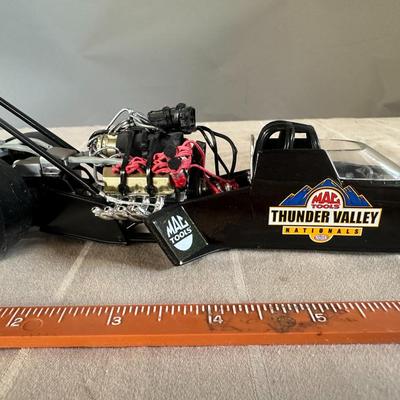 Die Cast Top Fuel Dragster Mac Tools 2002 Thunder Valley Larry Dixon