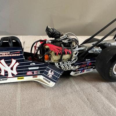 Action 1/24 Mike Dunn Yankees Top Fuel Dragster Model