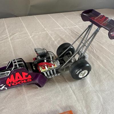 ERTL Racing Champions MAC Tools 1/24 Thunder Valley Nationals Dragster