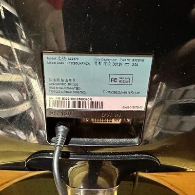 DELL POWEREDGE XENON PROCESS SERVER AND A SAMSUNG MONITOR