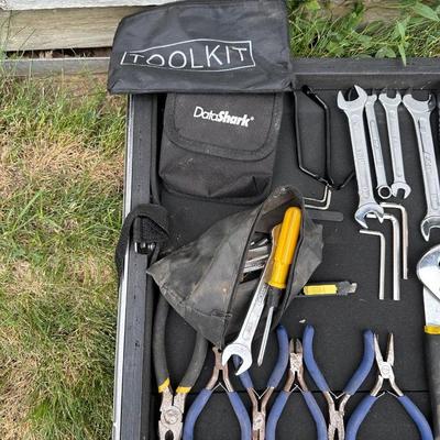 A COLLECTION OF HAND TOOLS