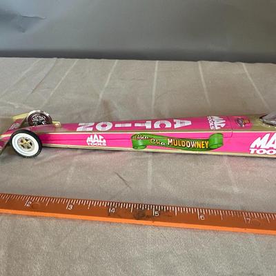 ACTION SHIRLEY CHA CHA MULDOWNEY MAC TOOLS 1:24 SCALE 2001 TOP FUEL DRAGSTER