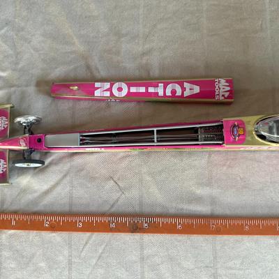 ACTION SHIRLEY CHA CHA MULDOWNEY MAC TOOLS 1:24 SCALE 2001 TOP FUEL DRAGSTER
