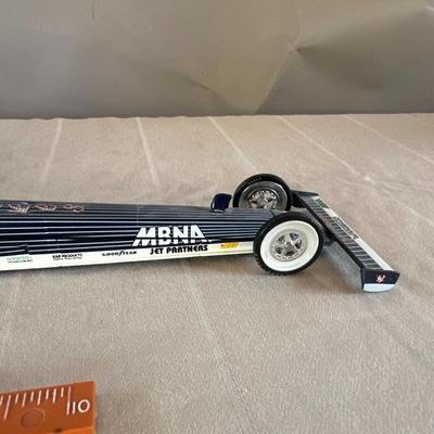 Action 1/24 Mike Dunn Yankees Top Fuel Dragster Model