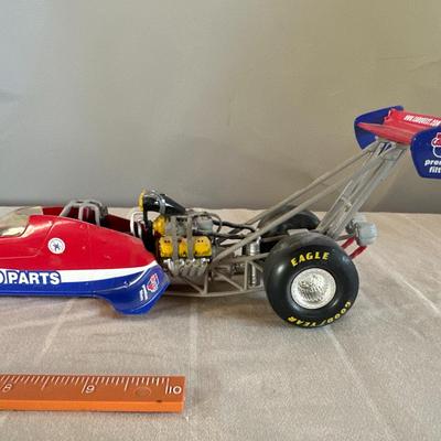 First Gear CARQUEST Auto Parts Racing Top Fuel Dragster 1 25 Scale