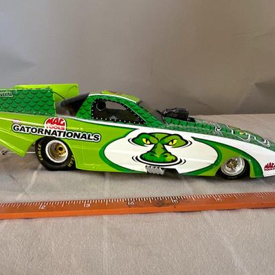 1:24 Scale Diecast NHRA 2004 Mac Tools Gator Nationals 35th Annual Funny Car