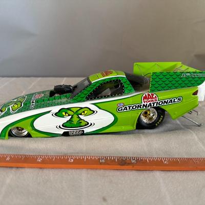 1:24 Scale Diecast NHRA 2004 Mac Tools Gator Nationals 35th Annual Funny Car