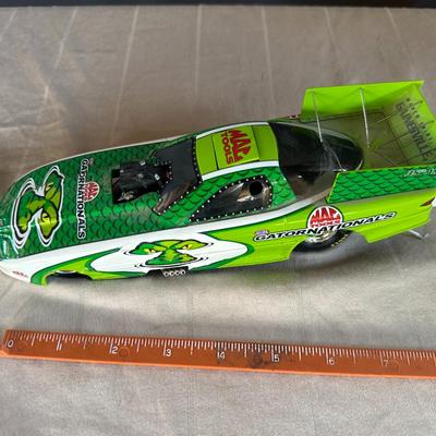 1:24 Scale Diecast NHRA 2004 Mac Tools Gator Nationals 35th Annual Funny Car