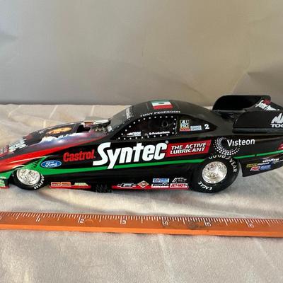 Action Tony Pedregon Castrol Syntec 1998 Mustang Funny Car 1:24 (Selena Quintanilla Hood)