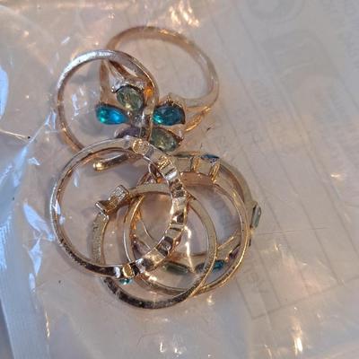 Girls mixed fashion rings