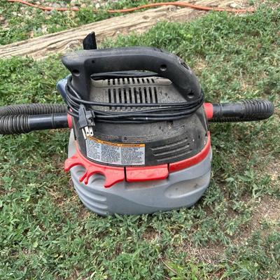 HUSKY 2.5 GALLON WET/DRY SHOP VAC AND A BISSELL SPOTBOT CARPET CLEANER