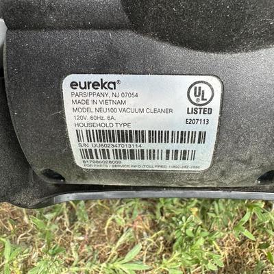2.5 SHOP VAC AND A EUREKA AIRSPEED BAGLESS VACUUM