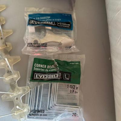 HARDWARE, BUNGEE CORDS, STRAPS, CELLOPHANE STRETCH WRAP, T-SHAPED RULER AND MORE