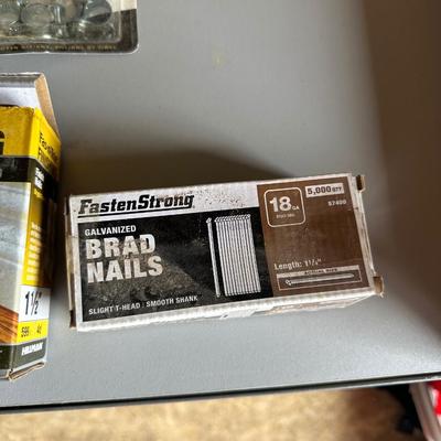 HARDWARE, BUNGEE CORDS, STRAPS, CELLOPHANE STRETCH WRAP, T-SHAPED RULER AND MORE