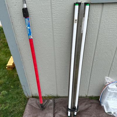 XTEND POLE, SHOP LIGHT, SAMSUNG REFRIGERATOR & FREEZER WATER FILTER, TARP, AND TOOL ROLLS
