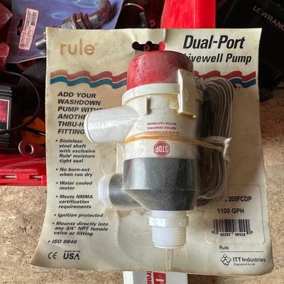 LOWRANCE FISHFINDER, POWER INVERTER, MARINE AERATOR SPRAY HEAD AND MORE MARINE PARTS