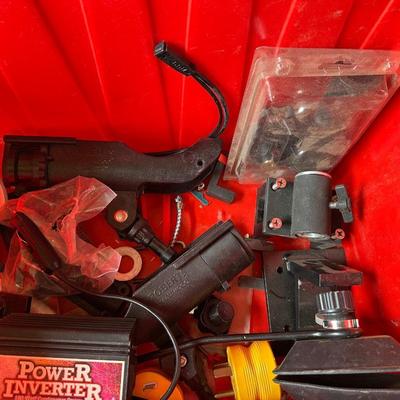 LOWRANCE FISHFINDER, POWER INVERTER, MARINE AERATOR SPRAY HEAD AND MORE MARINE PARTS