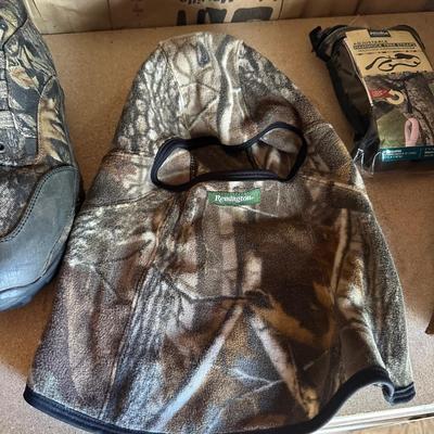 HUNTING/OUTDOOR GEAR