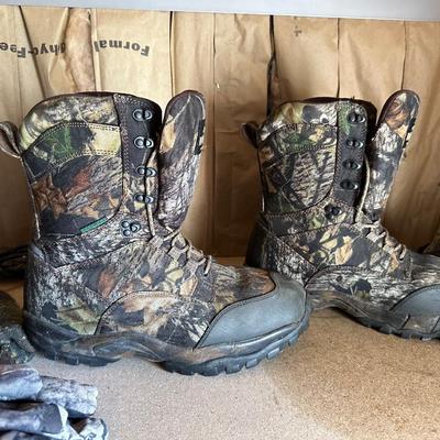 HUNTING/OUTDOOR GEAR