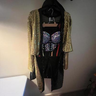 Plethora of Ladies Costumes (GB1-MG)