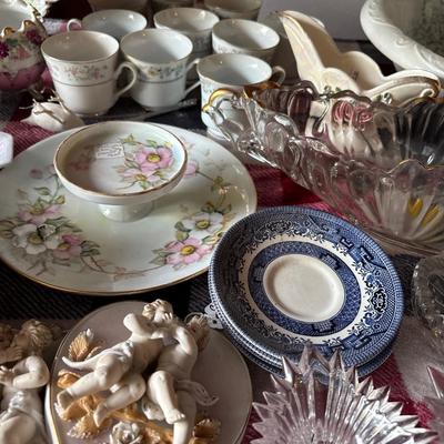 Variety of porcelain and Crystal items, including hurricane oil lamp globes