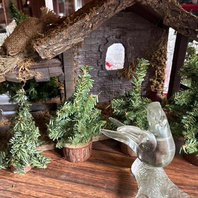 Fountain mini nativity set plus other Christmas decor